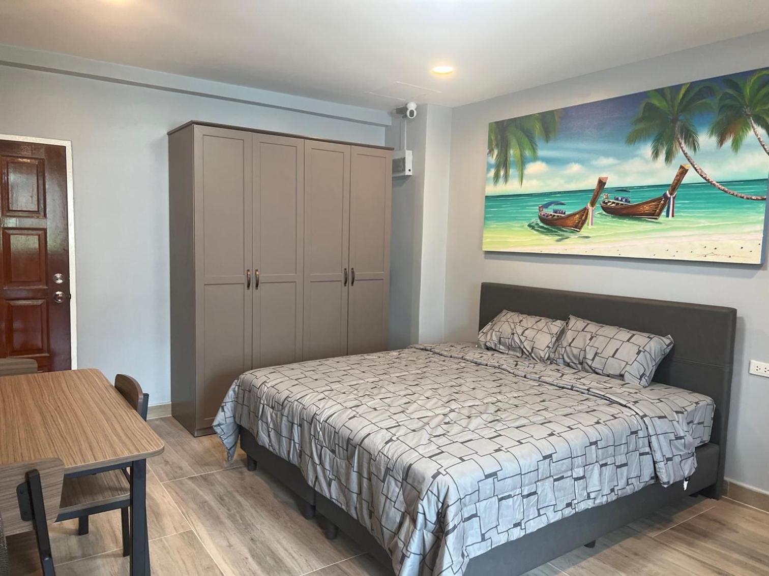Private Modern Apartments By Patong Vacation Rentals Located In The Heart Of Patong, Walking Distance To The Beach, Kitchen, Private Bathroom, Seating Area, 65" Smart Tv With Free Wifi Экстерьер фото