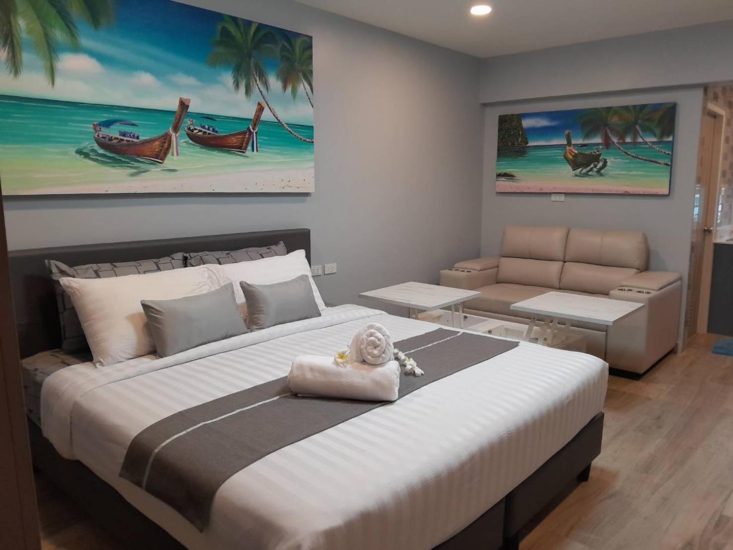 Private Modern Apartments By Patong Vacation Rentals Located In The Heart Of Patong, Walking Distance To The Beach, Kitchen, Private Bathroom, Seating Area, 65" Smart Tv With Free Wifi Экстерьер фото