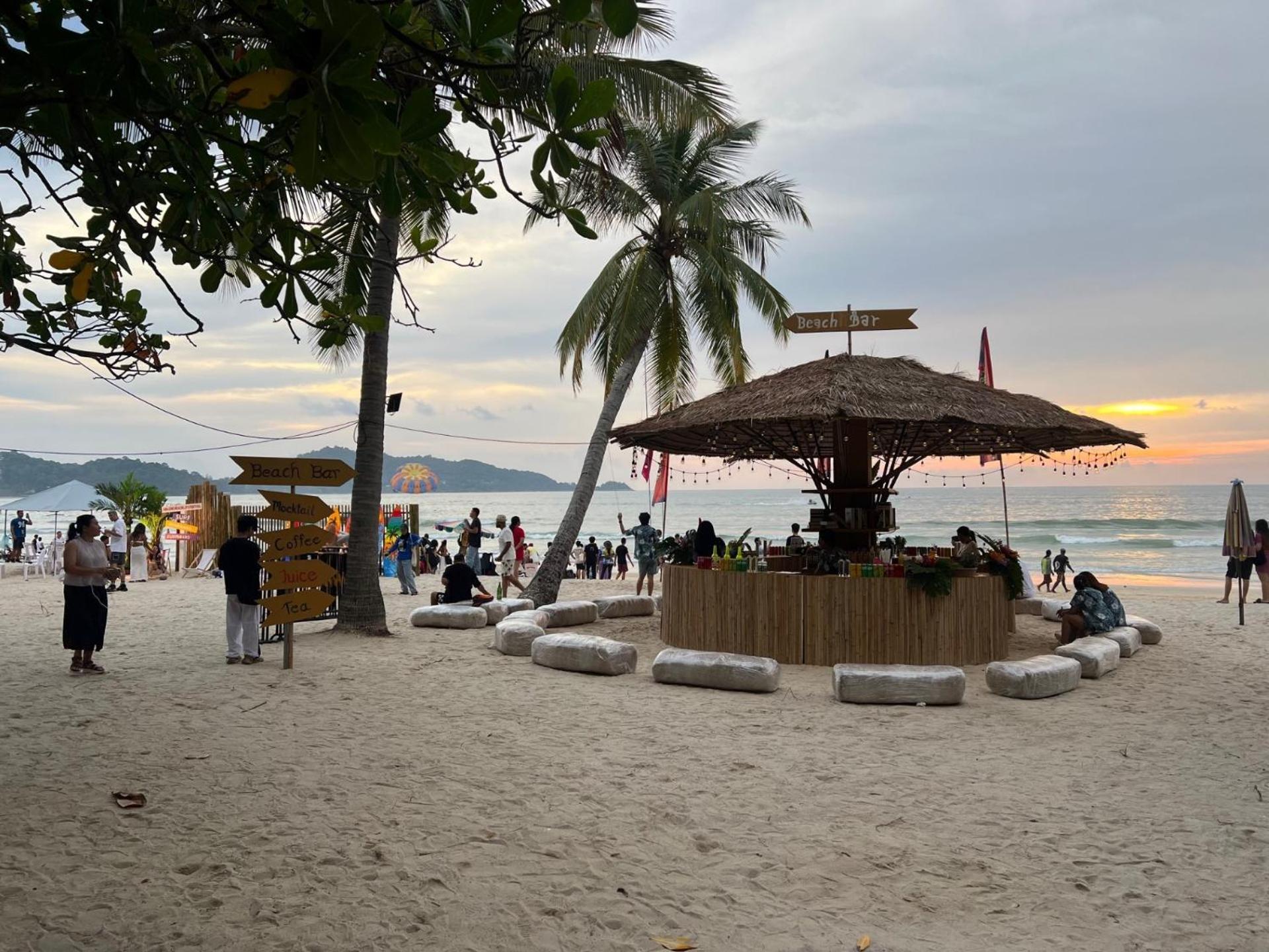Private Modern Apartments By Patong Vacation Rentals Located In The Heart Of Patong, Walking Distance To The Beach, Kitchen, Private Bathroom, Seating Area, 65" Smart Tv With Free Wifi Экстерьер фото